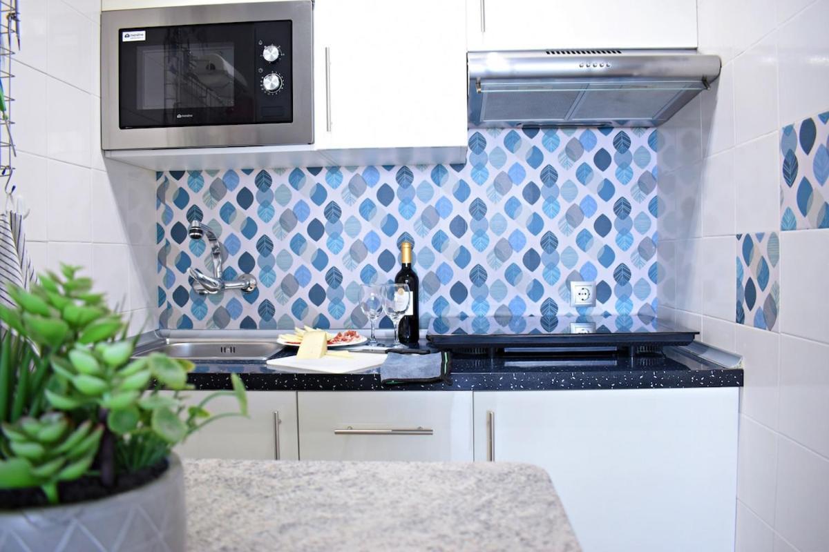 Apartamento Beautiful Flat In Benalbeach In Front Of The Sea Benalmádena